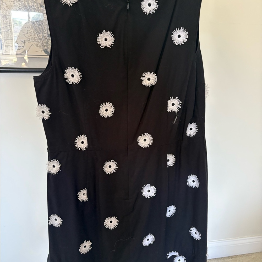 EUC Talbots 12P Petite Black & White Daisy-Dot Dress — Tie-Waist, Flounce Hem - Picture 7 of 8